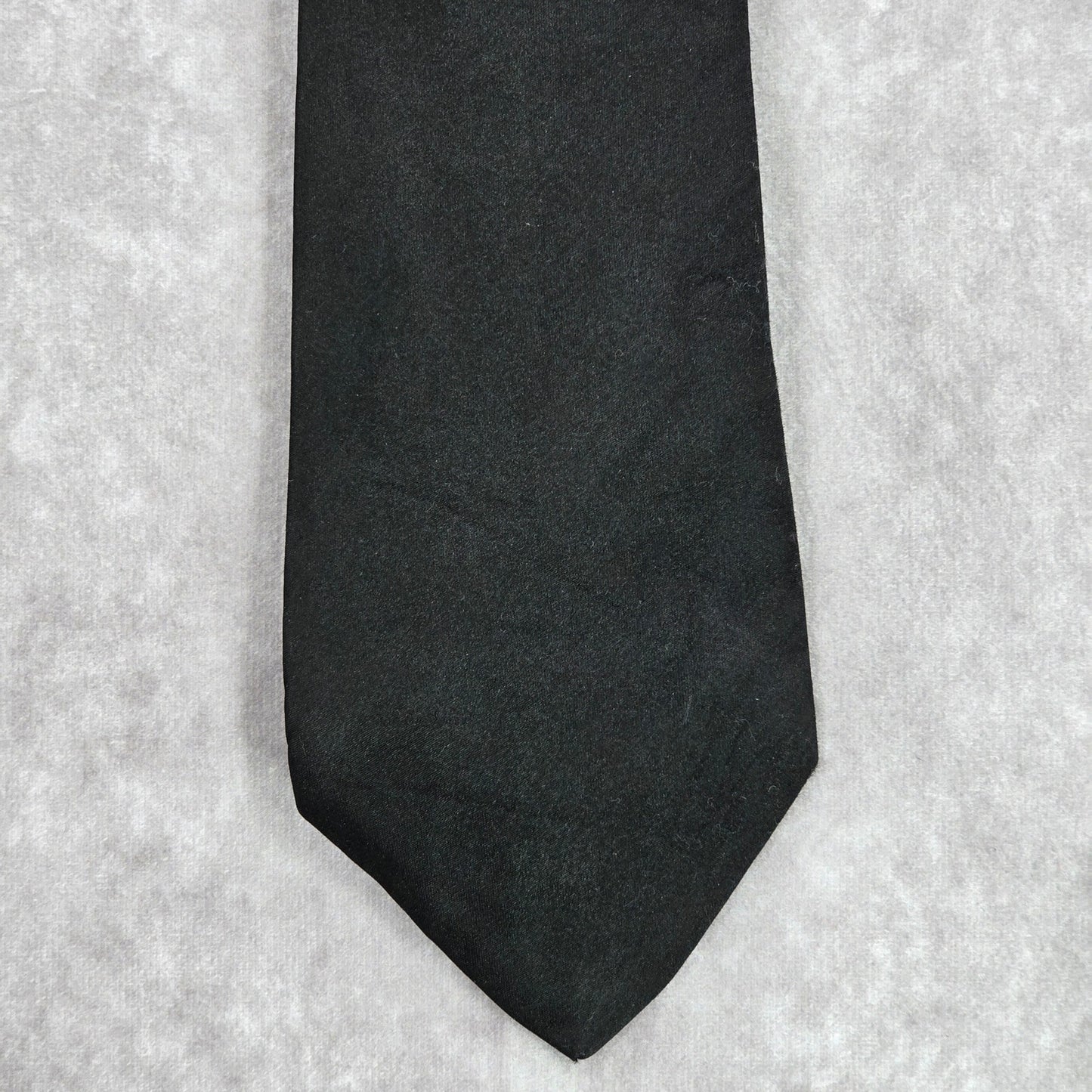 Zara Solid Black Purple Classic 100% Silk Made by Hand Men's Neck Tie NWOT