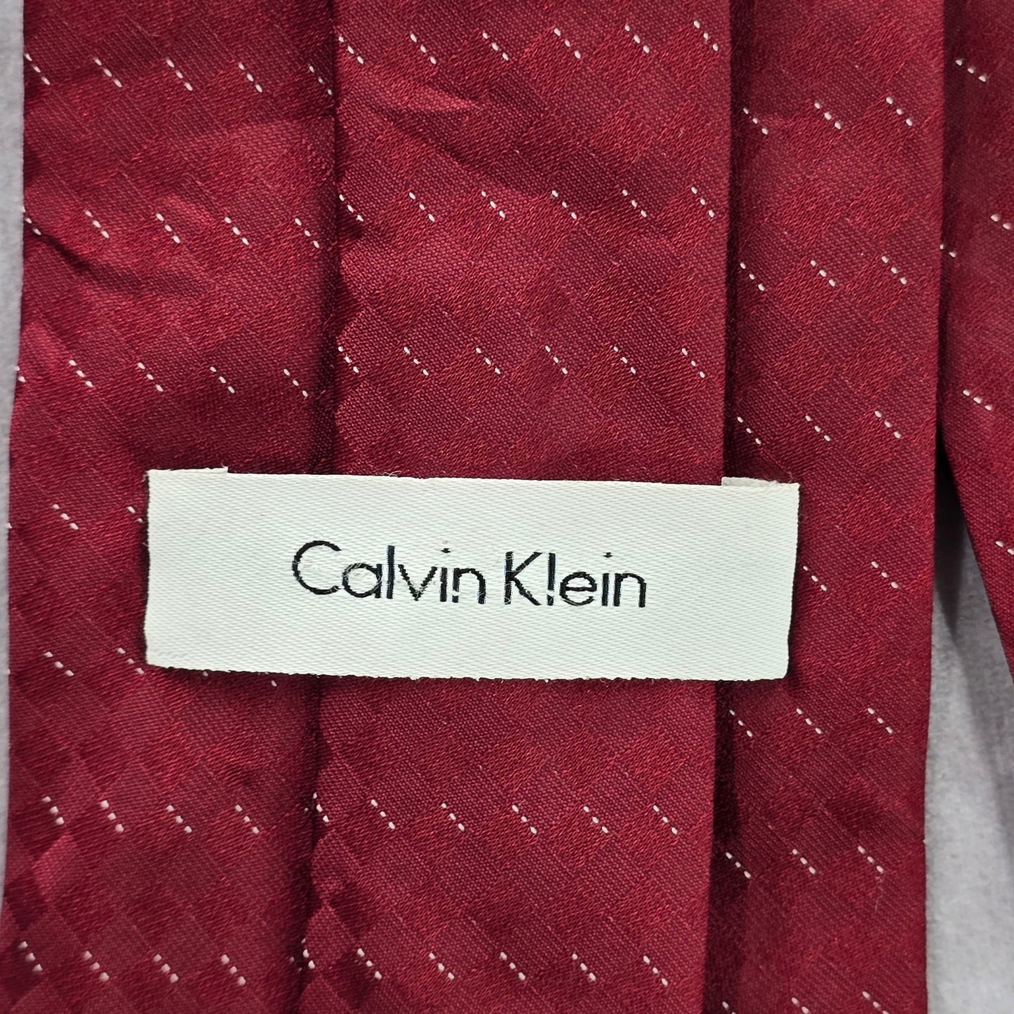 Calvin Klein Red Diamon Geometric Dot 100% Silk Men's Neck Tie NWOT