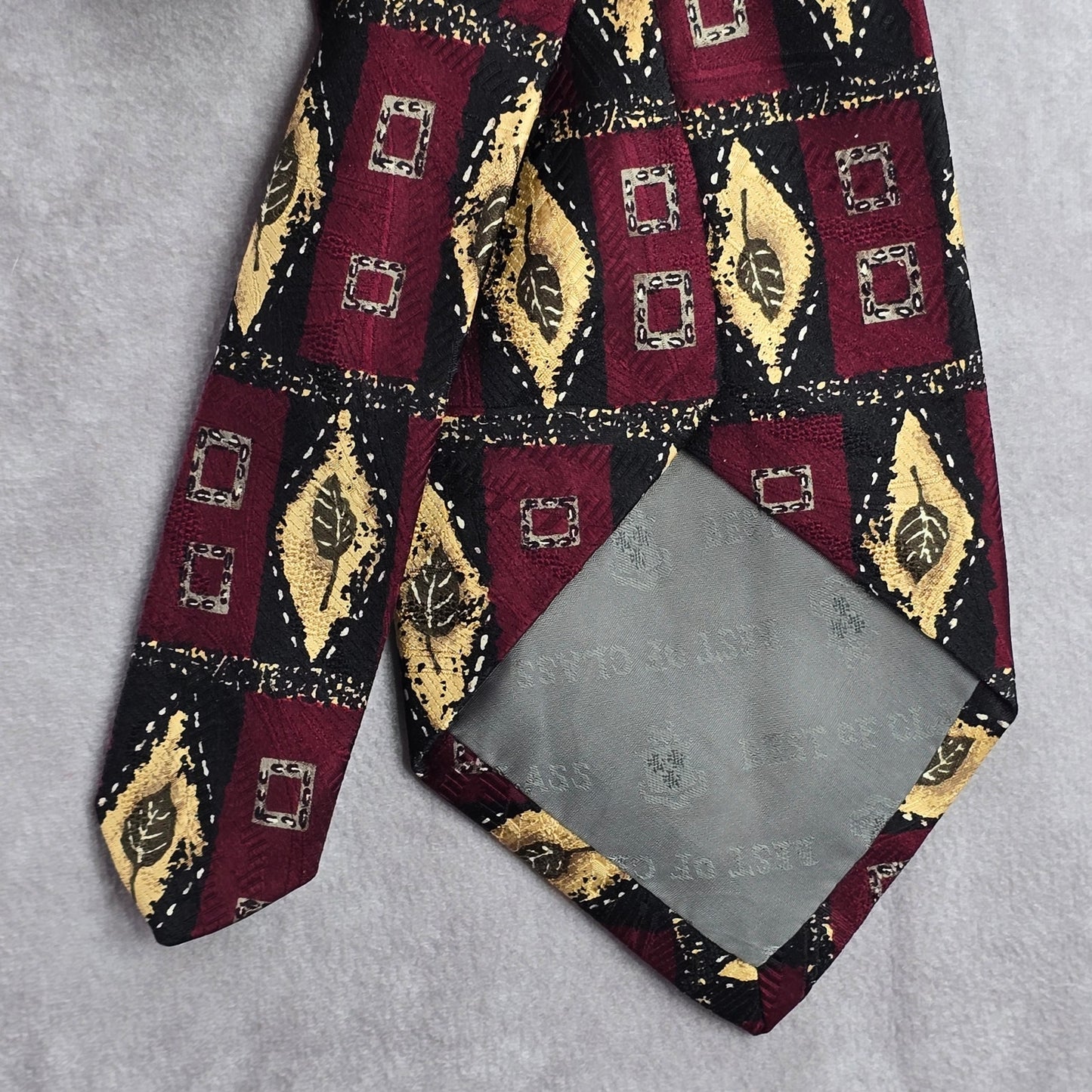 Robert Talbott Nordstrom Geometric Leaf Red Gold Silk Italy Men's Neck Tie NWOT