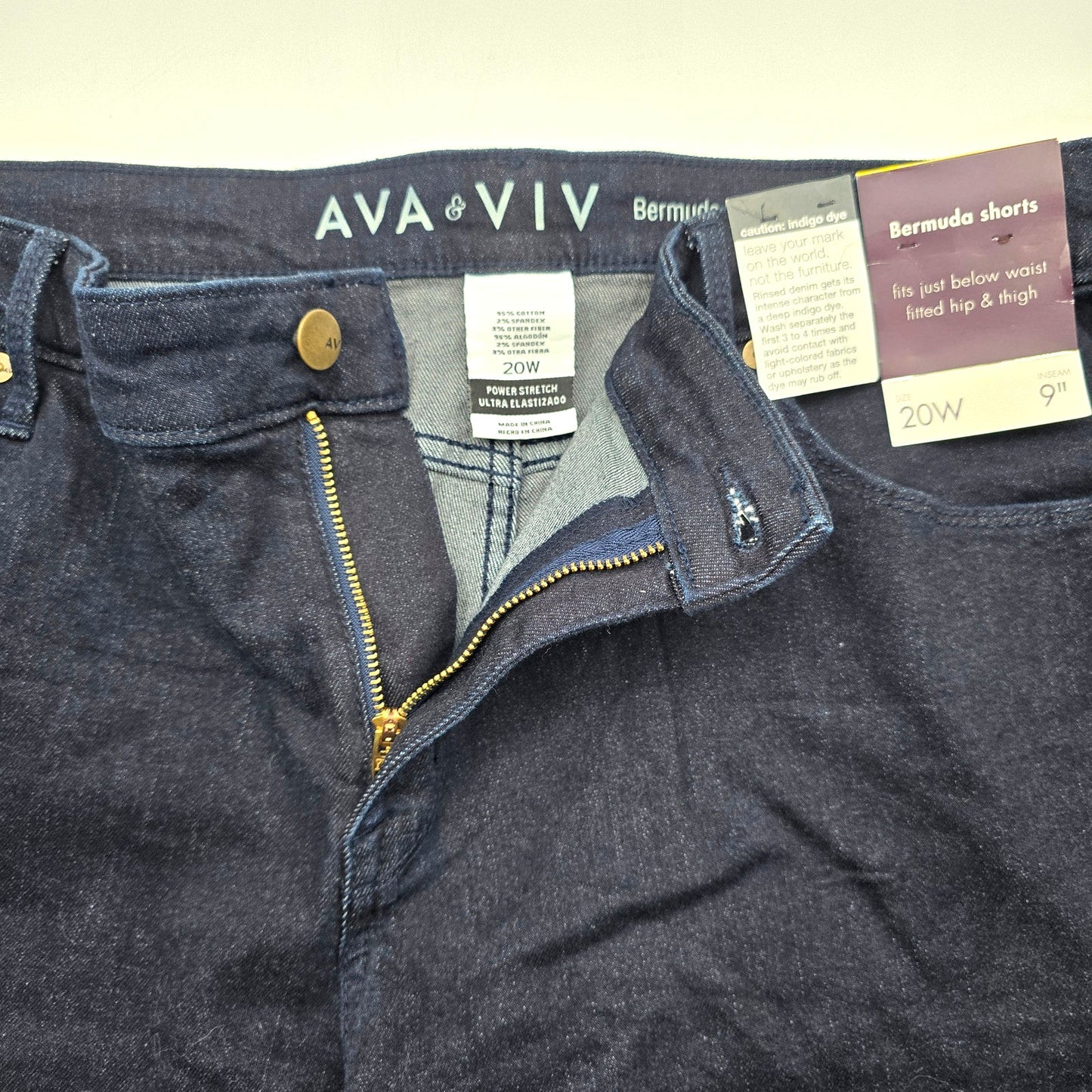 Ava & Viv Blue Bermuda Stretch Shorts Bottoms Pants Plus Size 20W NWT