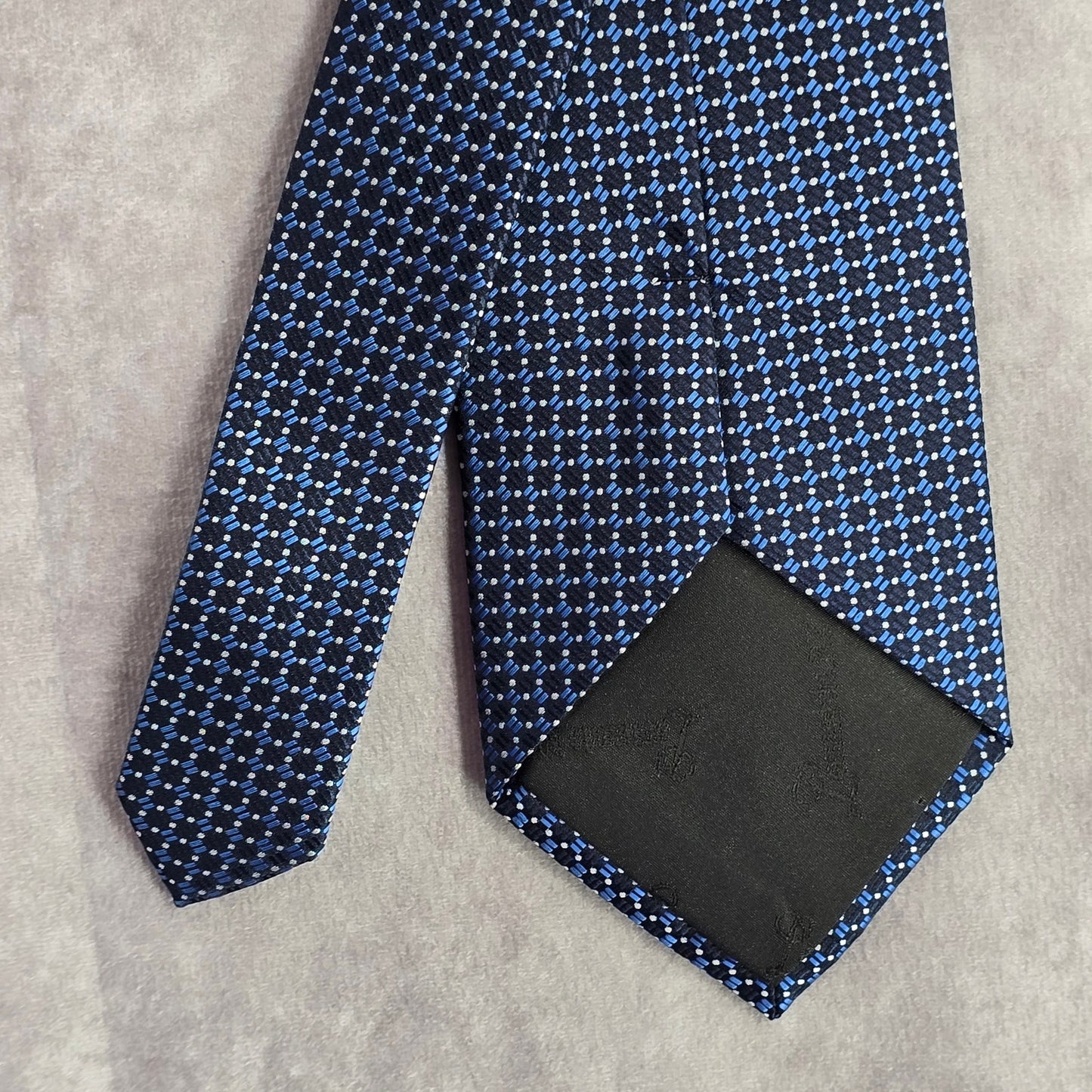 Leonardo NY Blue Geometric 100% Microfiber Men's Neck Tie NWOT