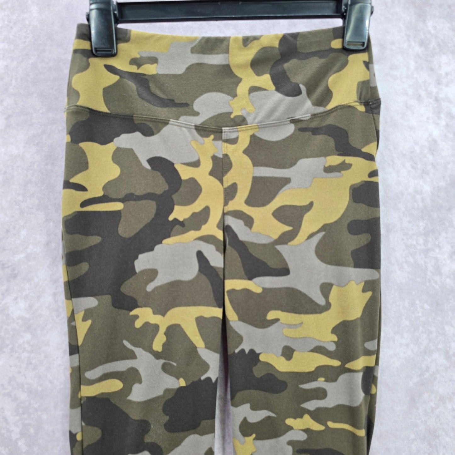 Zenana Green Camo Long Active Army Legging Pants Bottoms Ankle Large