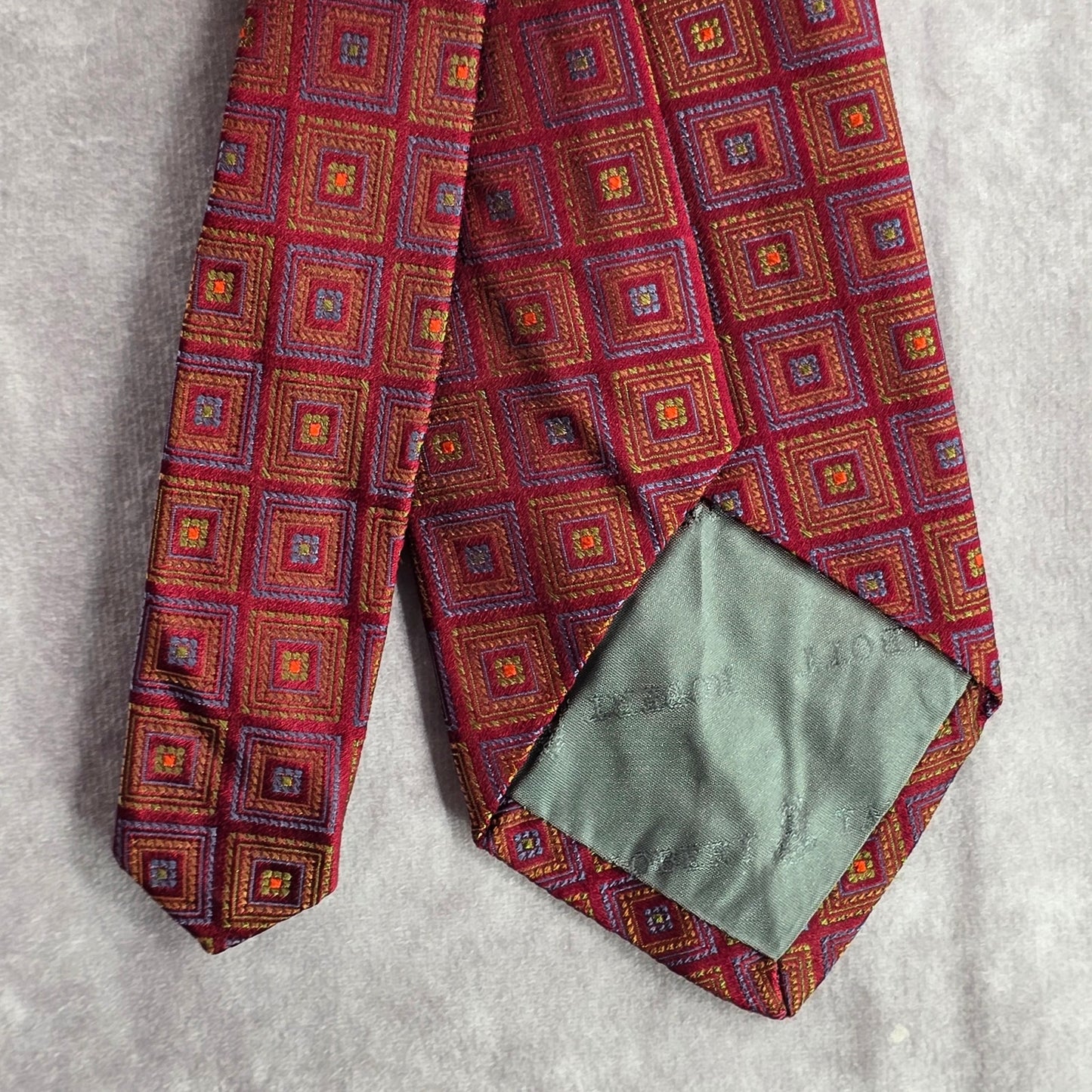 Robert Talbott Red Geometric Hand Sewn Silk Men's Neck Tie NWOT