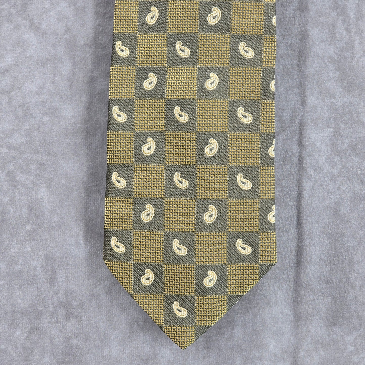 Joseph Abboud Gray Gold Paisley Weave Check 100% Silk Italy Men's Neck Tie NWOT