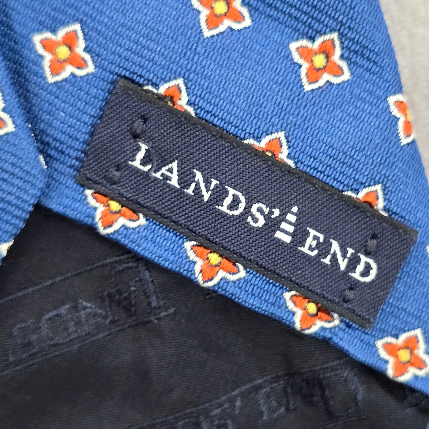 Lands' End Blue Floral Geometric 100% Silk Men's Neck Tie NWOT