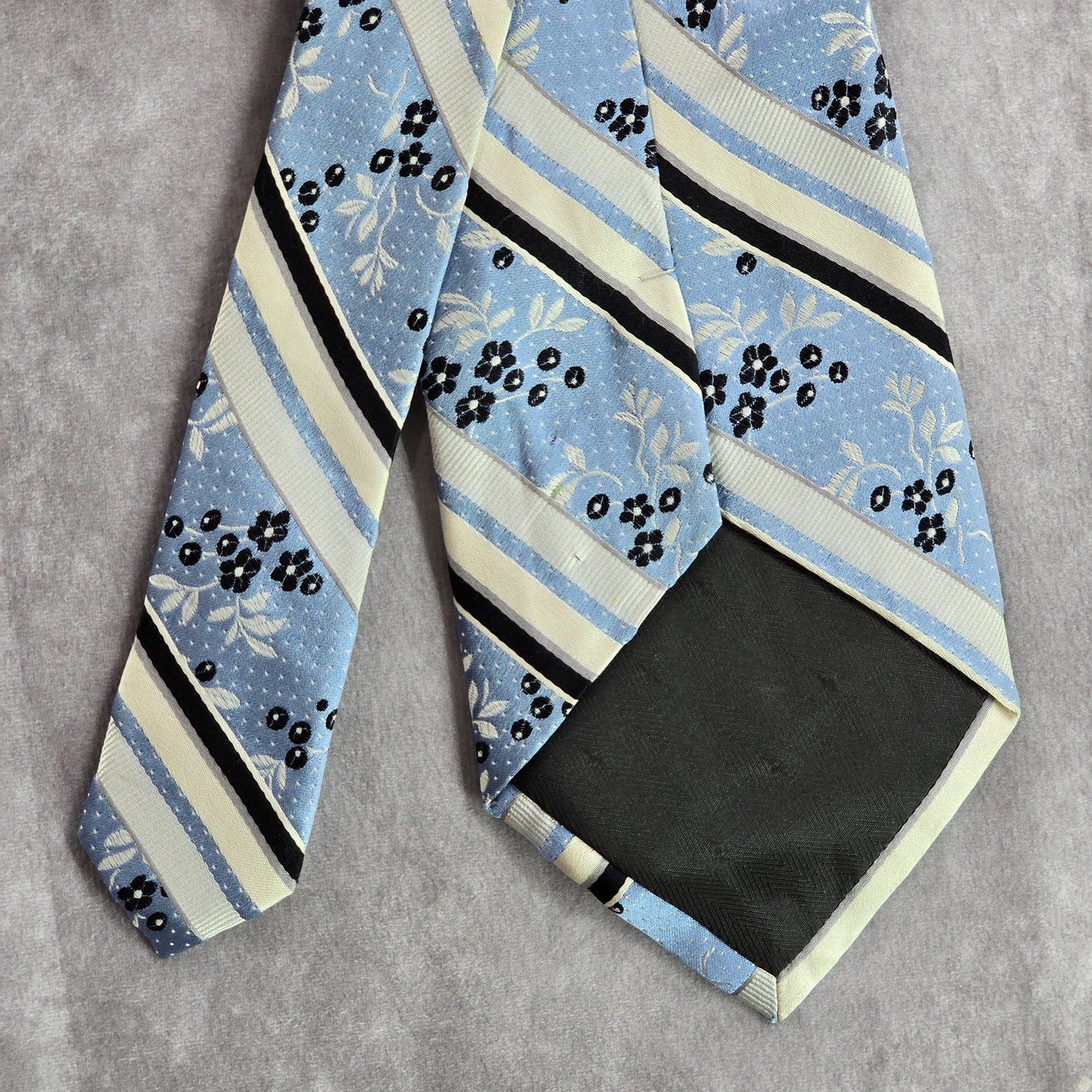 Bruno Piattelli Blue Stripe Floral Dots 100% Silk Men's Neck Tie NWOT