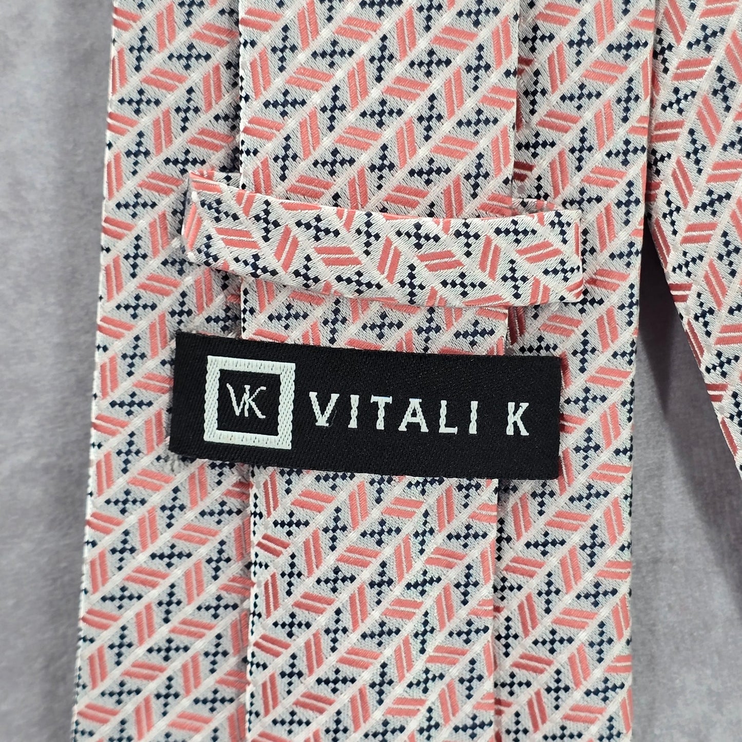 Vitali K Pink Gray Geometric 100% Microfiber Handmade Men's Neck Tie NWOT