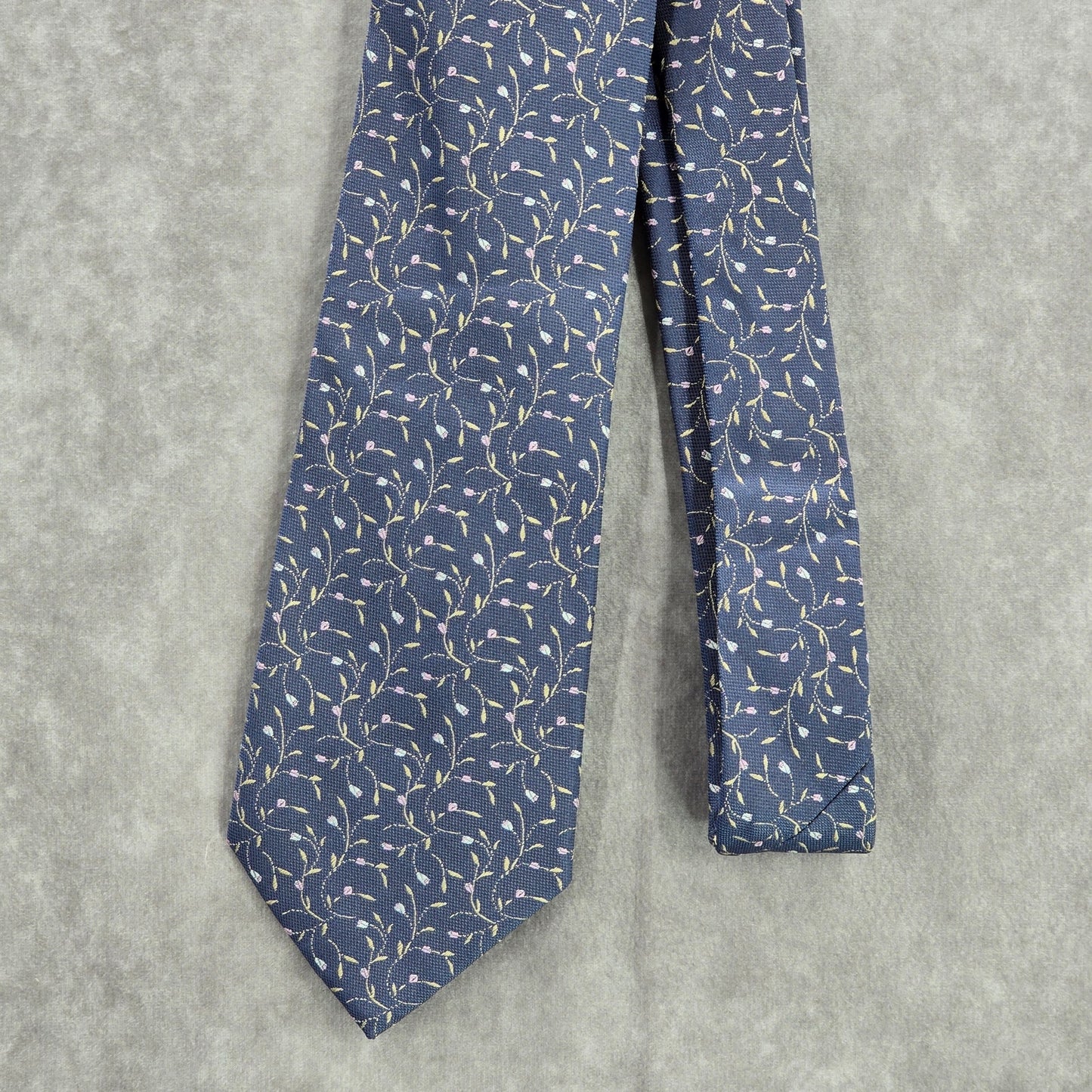 Joe Smith New York Blue Gray Floral 100% Silk Men's Neck Tie NWOT