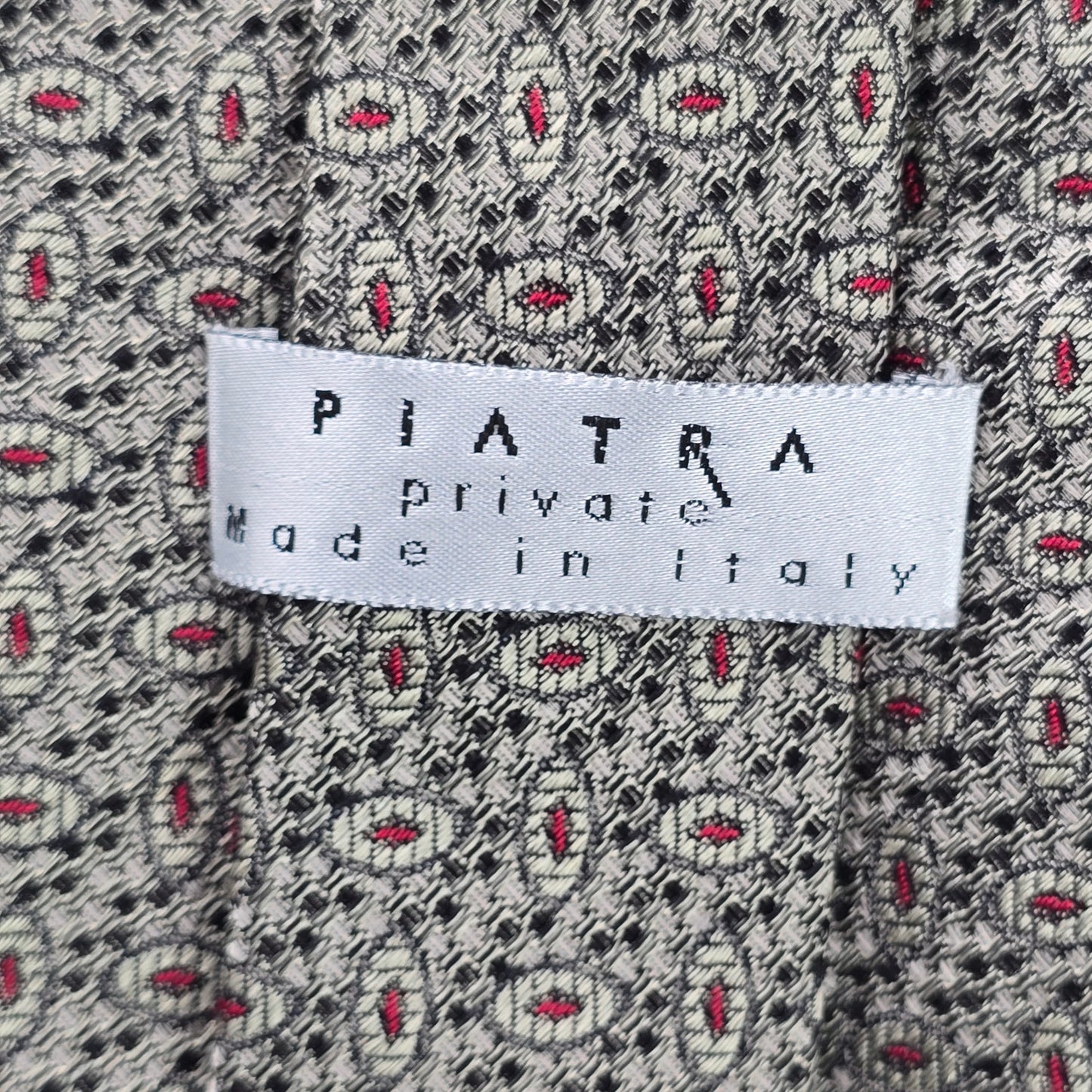 Piatra Private Gray Black Red Geometric 100% Silk Italy Men's Neck Tie NWOT