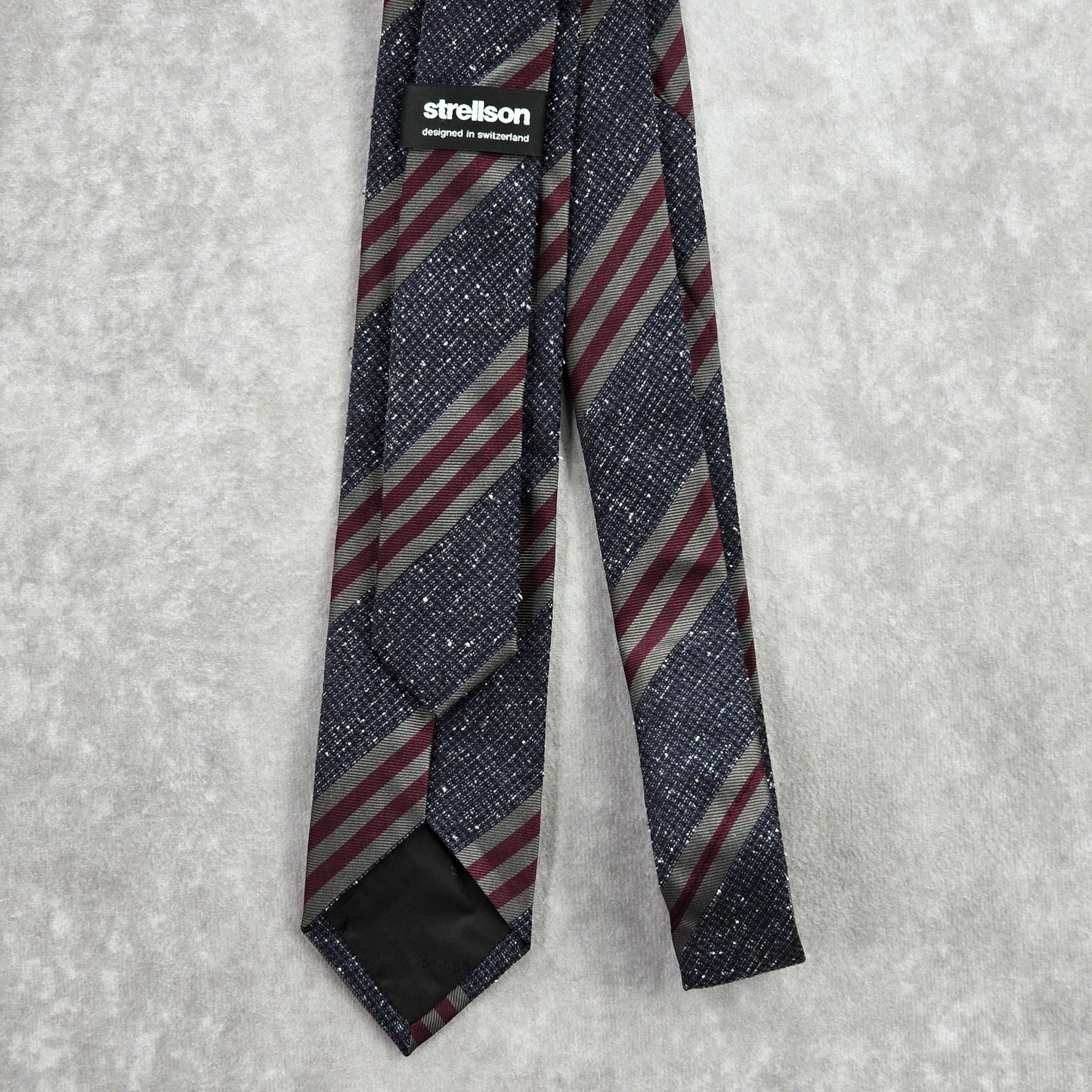 Strellson Gray Blue Stripe 100% Silk Italy Switzerland Stripe Men's Neck Tie