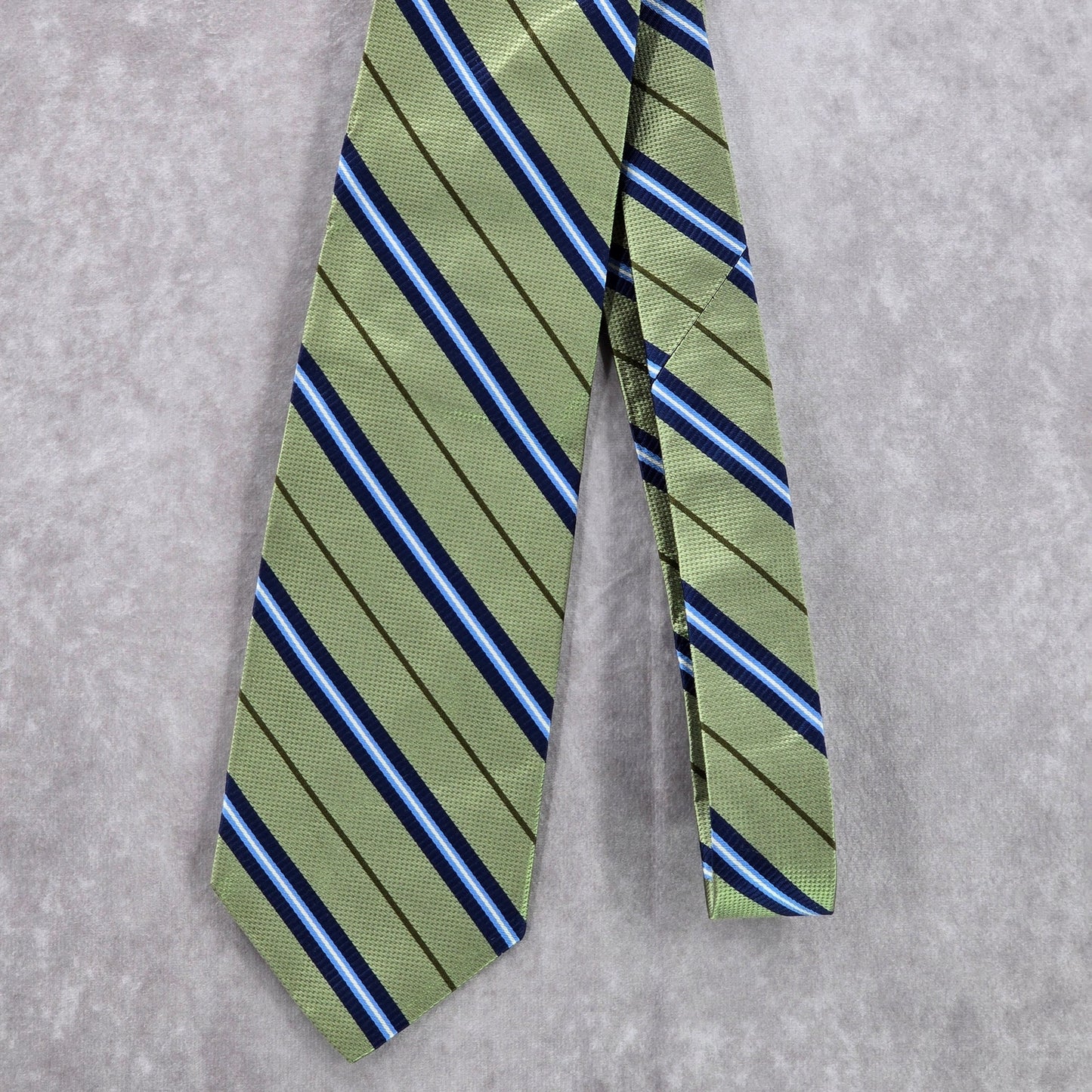 Brooks Brothers Makers Green Blue Stripe 100% Silk England Men's Neck Tie NWOT