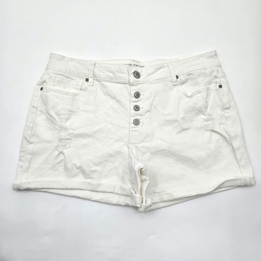 Maurices High Rise Button White Shorts Bottoms Pants Plus Size 18