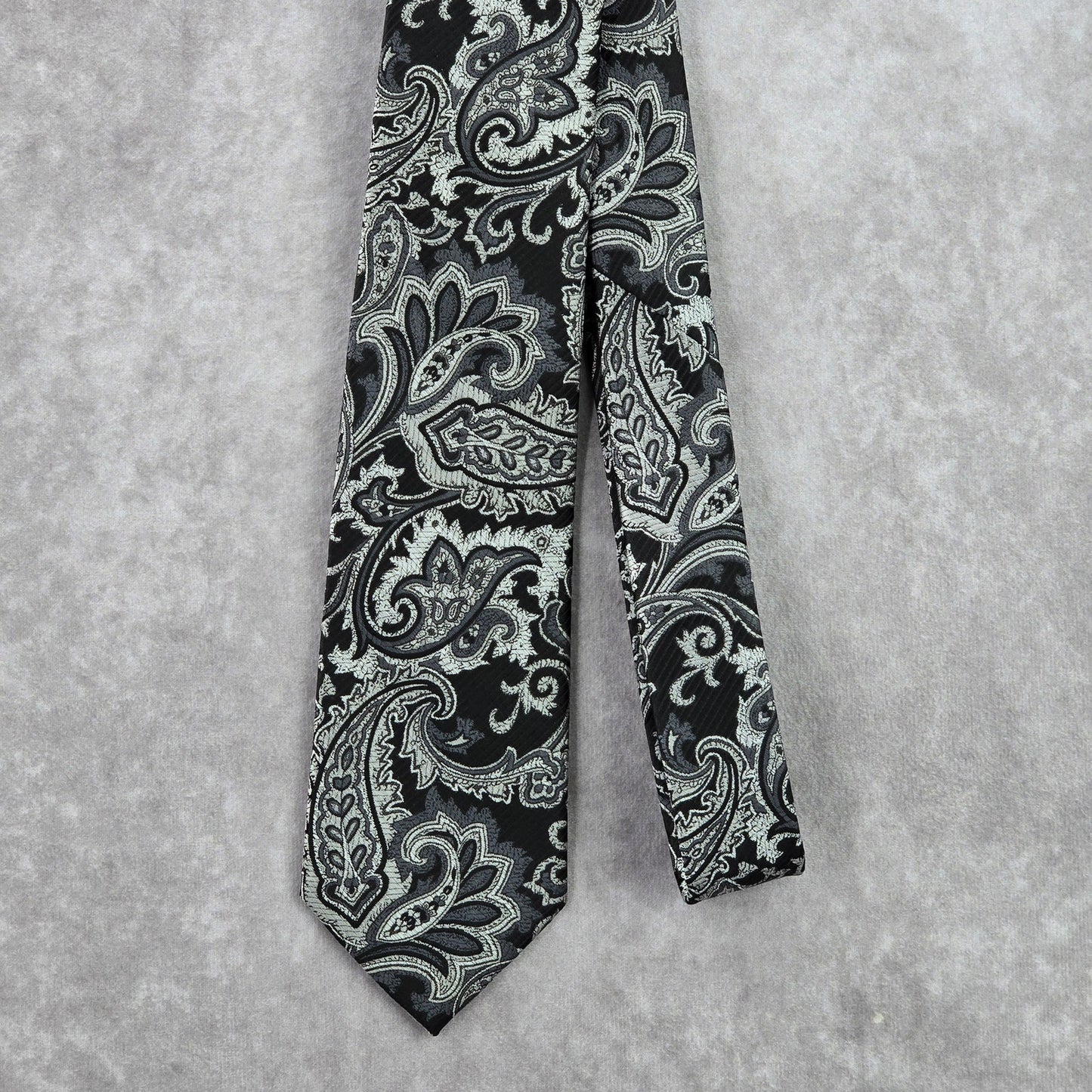 Joseph Abboud Black Gray Floral Paisley Geometric 100% Polyester Neck Tie