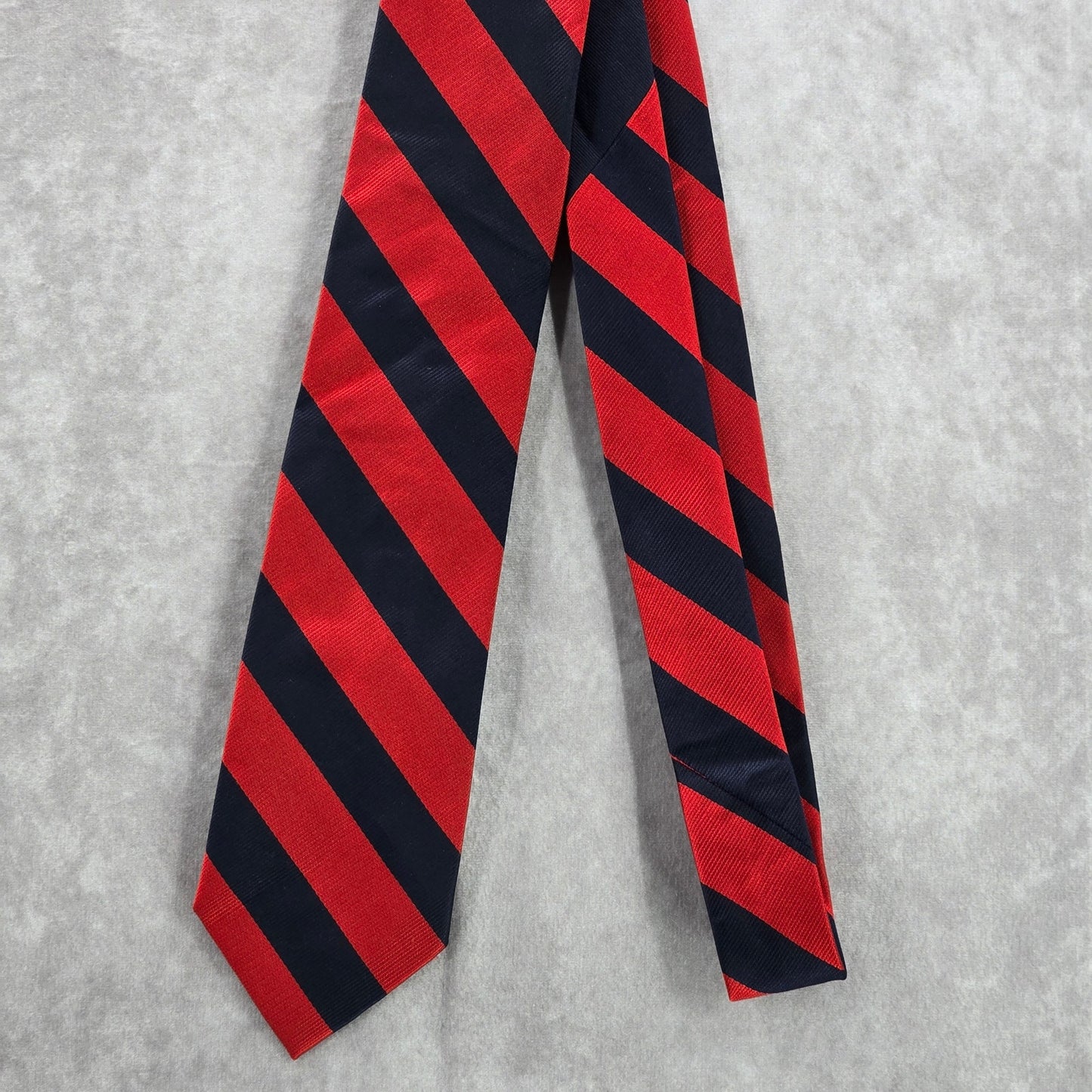 Haggar Red Blue Stripe 75% Silk 25% Polyester Men's Neck Tie NWOT