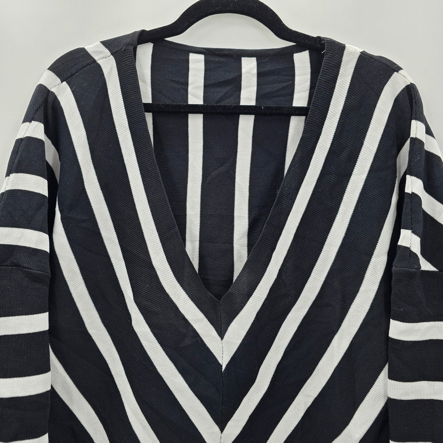 Zara Black White Stripes Sweater Pullover Extra Large XL