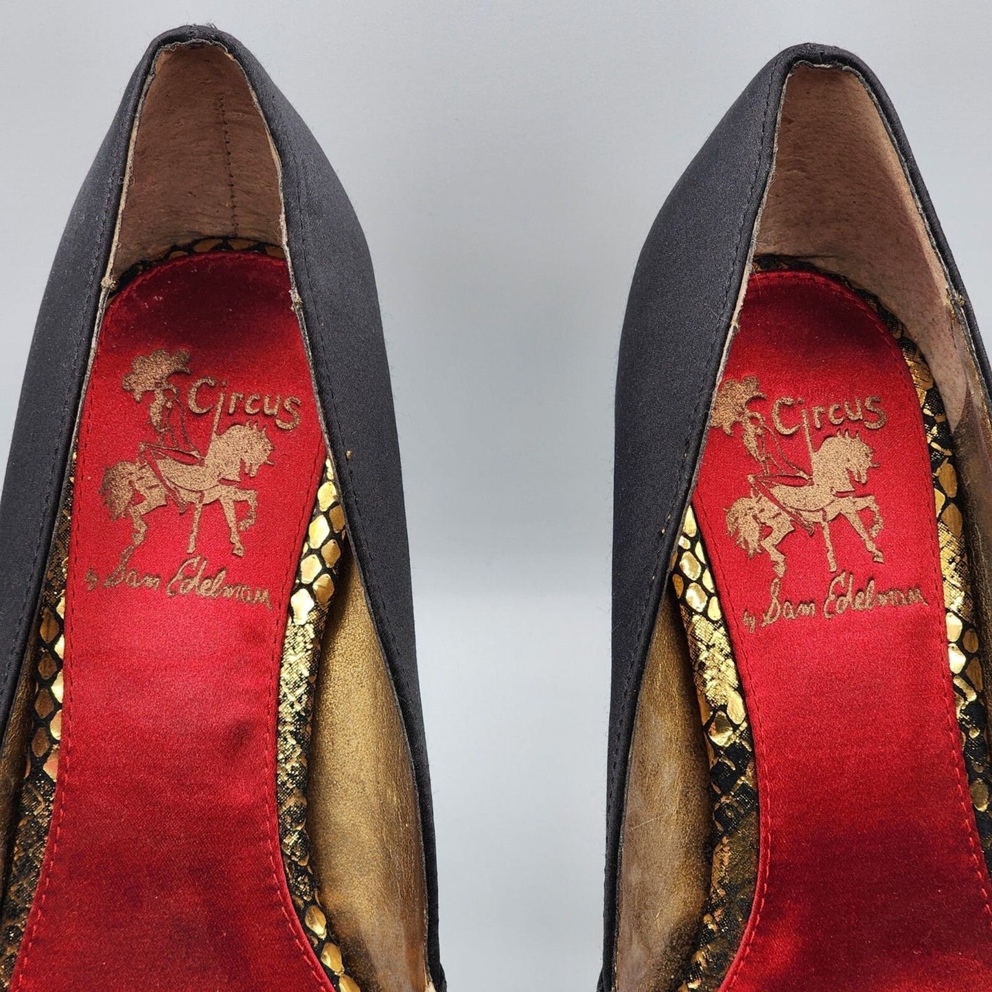 Circus by Sam Edelman Leigh Black Red Gold Platform Heel Shoe Open Toe Pump 6.5M