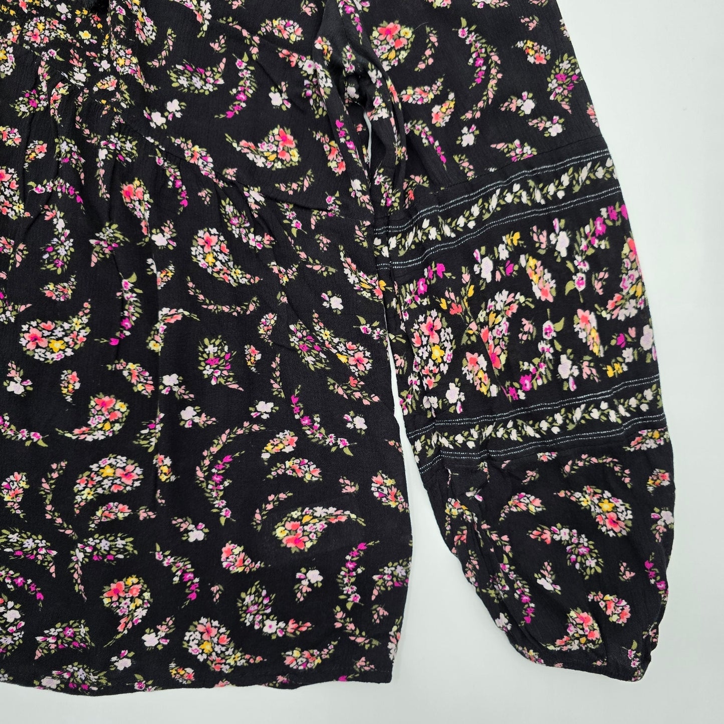 Old Navy Black Floral Long Sleeve L Blouse Top Shirt Large