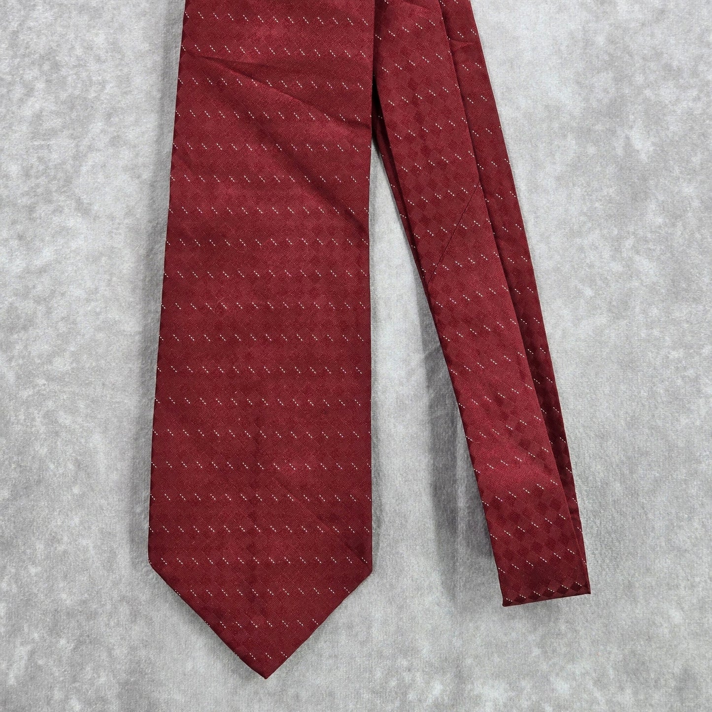 Calvin Klein Red Diamon Geometric Dot 100% Silk Men's Neck Tie NWOT