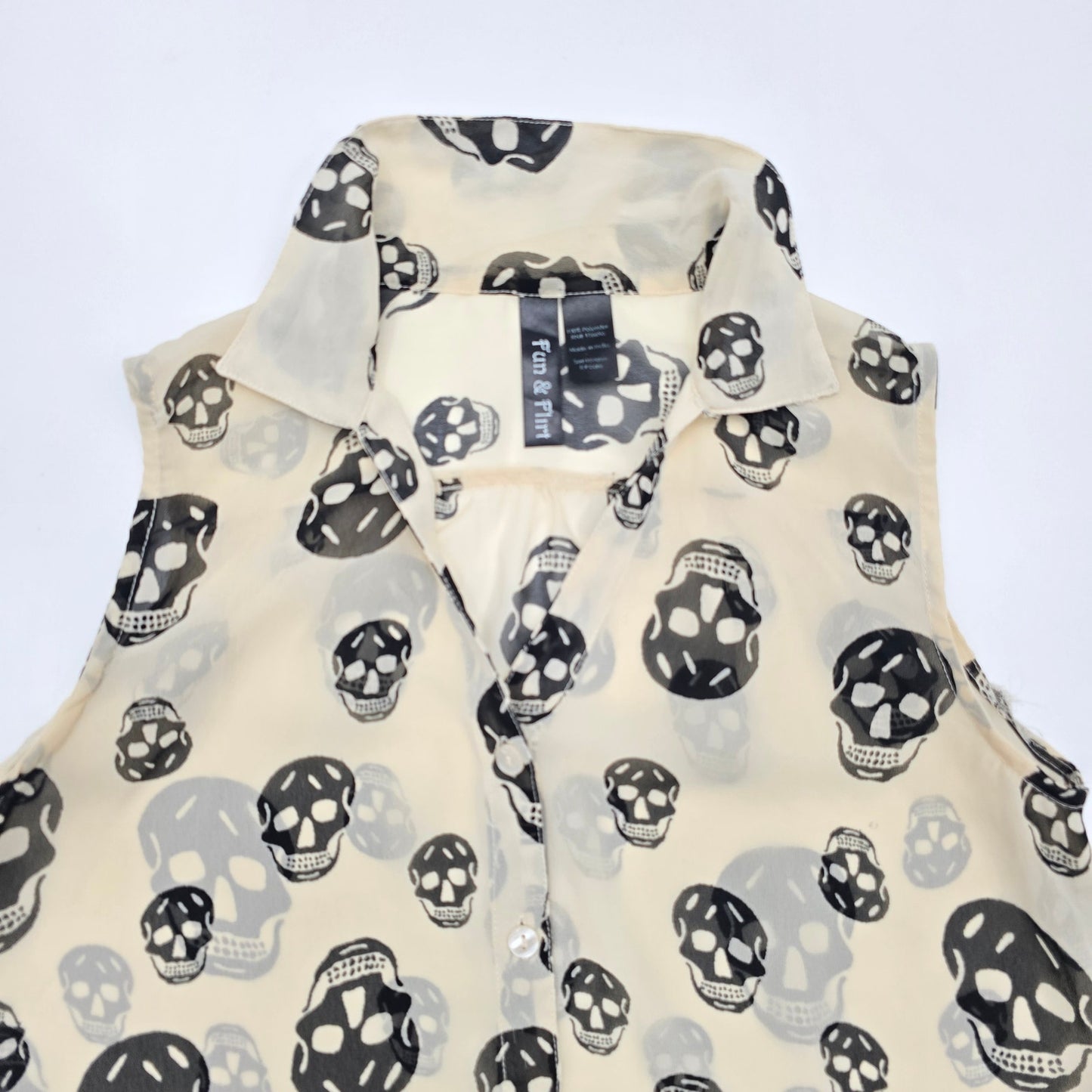 Fun & Flirt Skull Sleeveless Button Hi Low M Blouse Top Shirt Medium