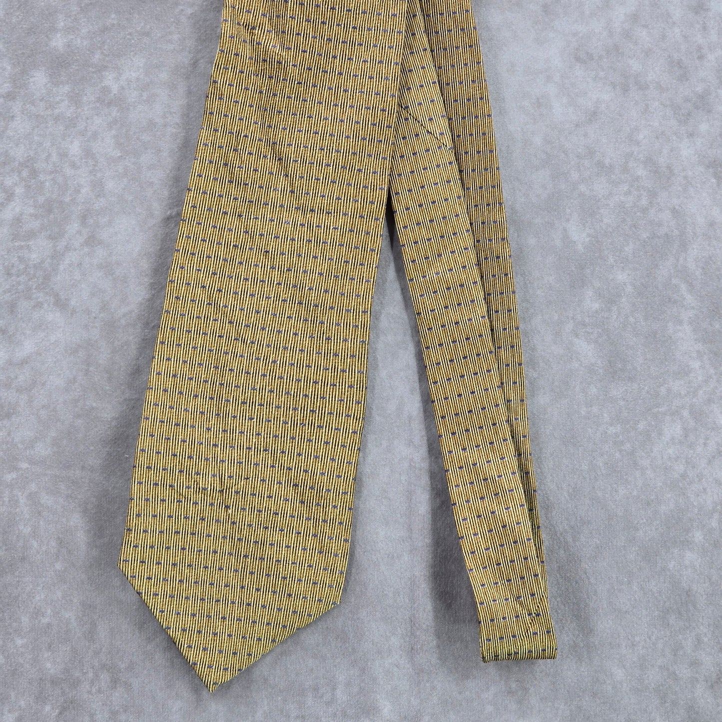 Kenneth Cole New York Gold Blue Dot Geometric 100% Silk Men's Neck Tie NWOT