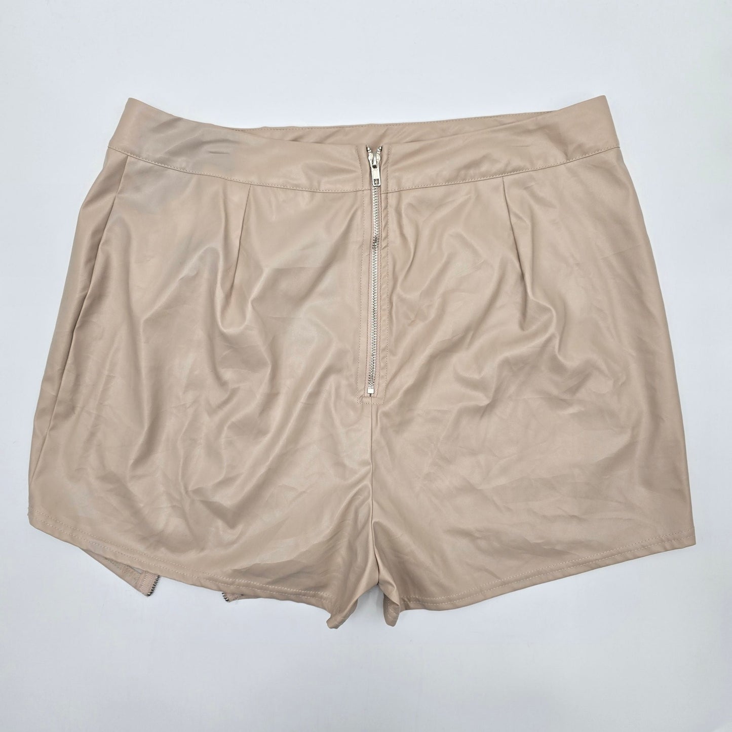 Fashion Nova Faux Leather Zipper Cream Skort Shorts Bottoms Pants Plus Size 1XL