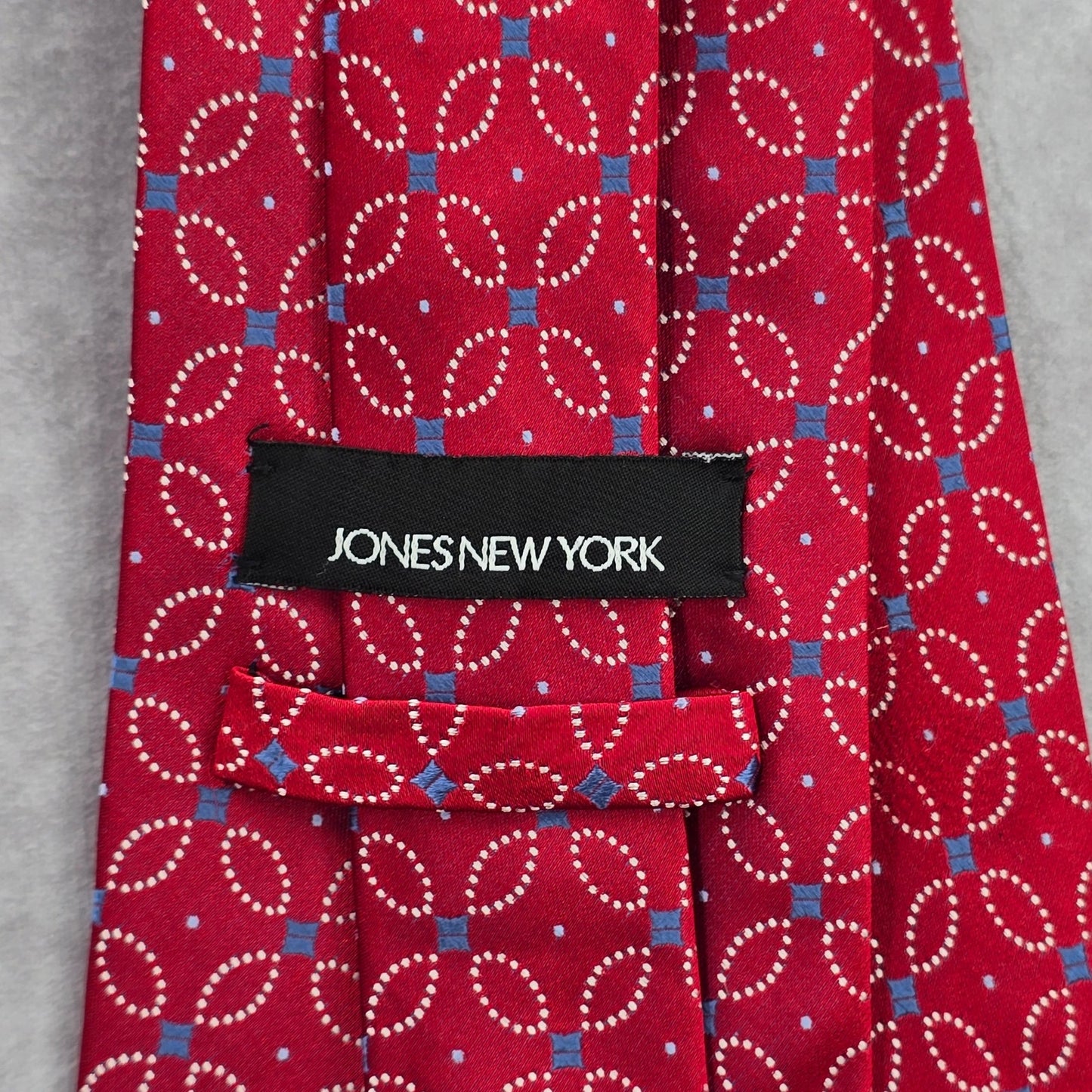 Jones New York Red White Blue Geometric Floral 100% Silk Men's Neck Tie NWOT